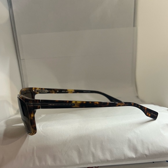 Hugo Boss polarized sunglasses - Picture 2 of 3
